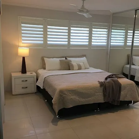 Chez Noosa Resort Motel Sunshine Beach Exterior photo